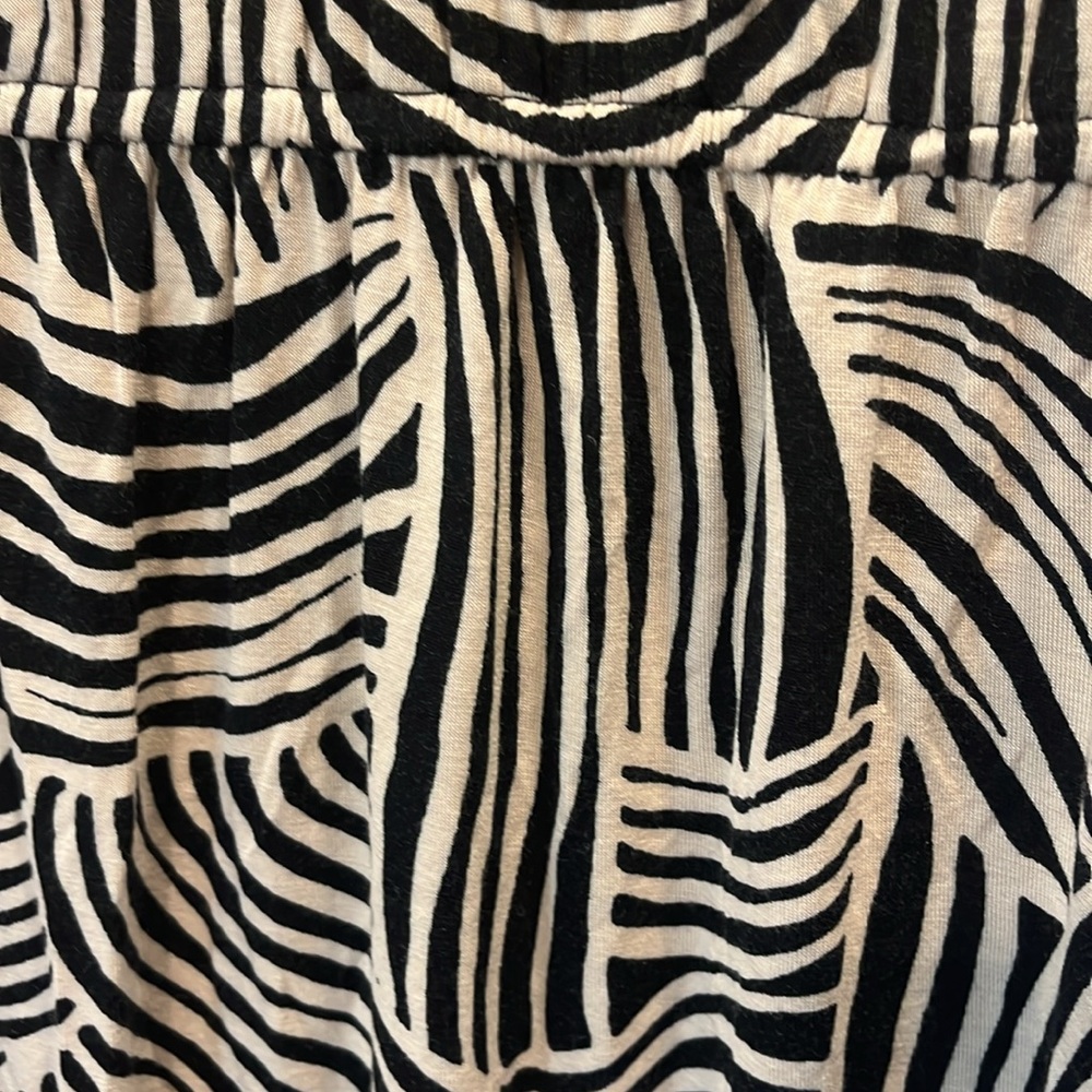 LOFT Black and Tan Summer Dress - Picture 11 of 11